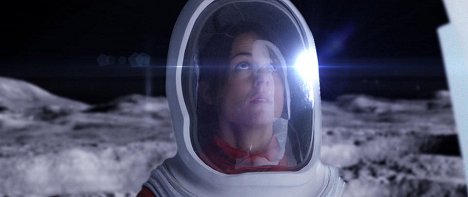 Sarah Butler - Moontrap: Target Earth - Z filmu