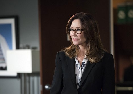 Mary McDonnell - Major Crimes - A Rose Is a Rose - Film