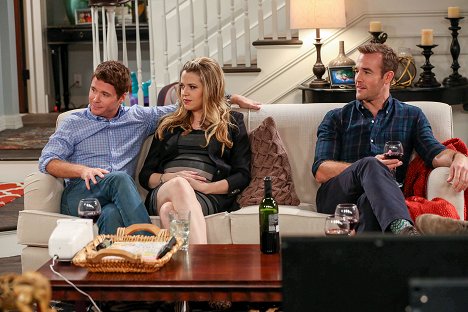 Kevin Connolly, Majandra Delfino, James van der Beek - Friends with Better Lives - Window Pain - Photos