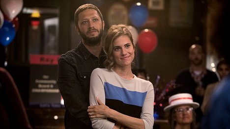 Ebon Moss-Bachrach, Allison Williams - Girls - Potíže s tátou - Z filmu