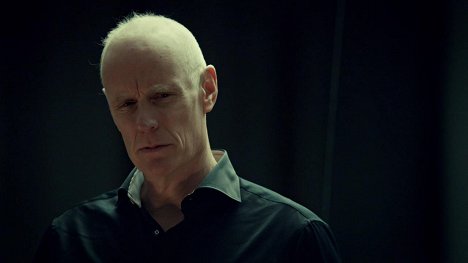 Matt Frewer - Orphan Black - Variations Under Domestication - Van film