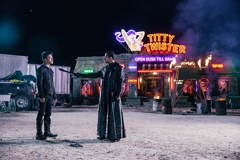 Brandon Soo Hoo, Wilmer Valderrama - From Dusk Till Dawn: The Series - Bizarre Tales - Photos