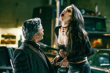 Esai Morales, Eiza González - From Dusk Till Dawn: The Series - There Will Be Blood - Photos