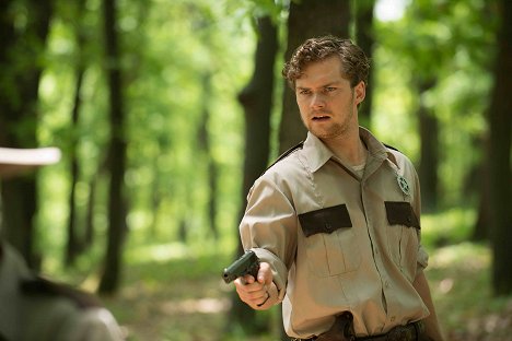 Finn Jones - Börpofa - Filmfotók