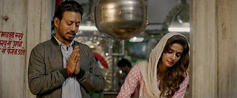 Irrfan Khan, Saba Qamar - Hindi Medium - Film