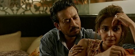 Irrfan Khan, Saba Qamar - Hindi Medium - Z filmu