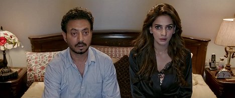 Irrfan Khan, Saba Qamar - Hindi Medium - Van film