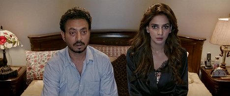 Irrfan Khan, Saba Qamar - Hindi Medium - Do filme