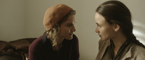 Eva-Maria Prosek, Franciska Törőcsik - Aurora Borealis: Északi fény - De la película