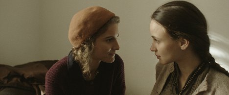 Eva-Maria Prosek, Franciska Törőcsik - Aurora Borealis: Északi fény - Van film