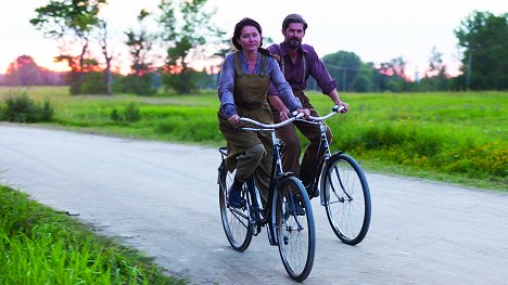 Sidse Babett Knudsen, Tommi Korpela - Végtelen út - Filmfotók