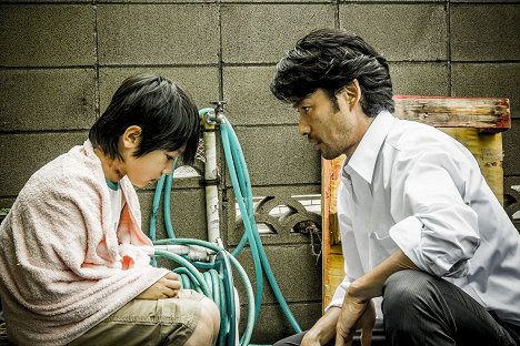 Júto Ikeda, Jutaka Takeno'uči - At Home - Z filmu