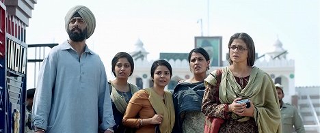 Ankur Bhatia, Richa Chadda, Aishwarya Rai Bachchan - Sarbjit - Van film