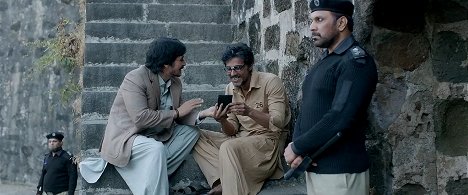 Darshan Kumaar, Randeep Hooda - Sarbjit - Film