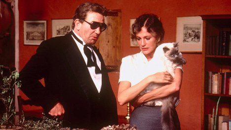 Albert Finney, Jacqueline Bisset - Under the Volcano - Photos