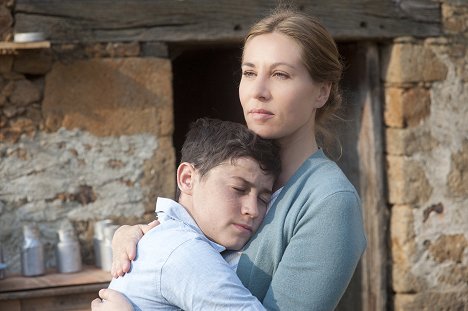 Vincent Bres, Mathilde Seigner - La Guerre des Boutons - De la película