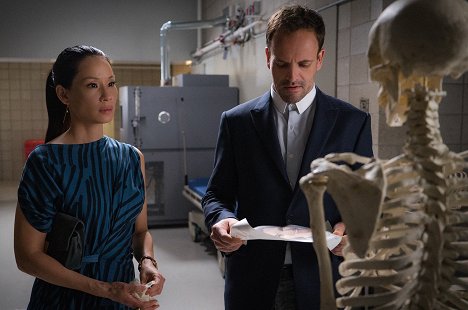 Lucy Liu, Jonny Lee Miller - Elementary - All My Exes Live in Essex - Photos