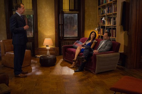 John Noble, Lucy Liu, Jonny Lee Miller - Elementary - The Cost of Doing Business - Photos