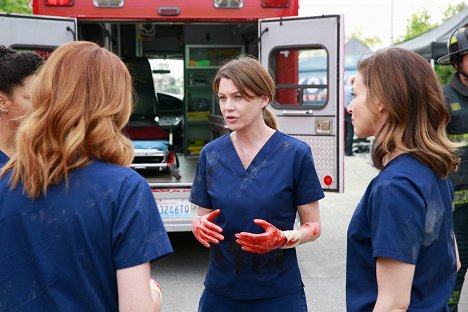 Ellen Pompeo, Caterina Scorsone - Greyn anatomia - Aika pysähtyy - Kuvat elokuvasta