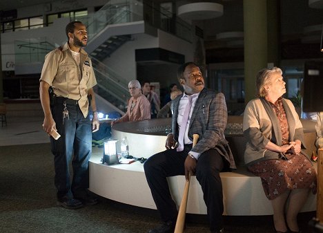 Isiah Whitlock Jr. - The Mist - The Tenth Meal - Photos
