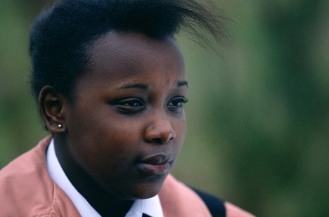 Victoire Milandu - Almost Adult - Kuvat elokuvasta