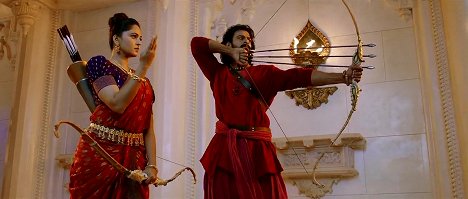 Anushka Shetty, Prabhas - Baahubali 2: The Conclusion - Z filmu