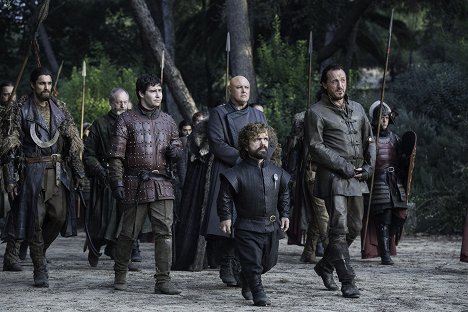 Staz Nair, Liam Cunningham, Daniel Portman, Conleth Hill, Peter Dinklage, Jerome Flynn - Game of Thrones - The Dragon And The Wolf - Photos