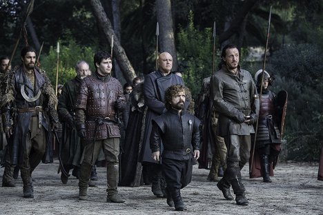 Staz Nair, Liam Cunningham, Daniel Portman, Conleth Hill, Peter Dinklage, Jerome Flynn - Game Of Thrones - Der Drache und der Wolf - Filmfotos