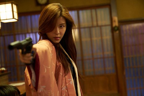 Ji-won Ha - Manhunt - Film