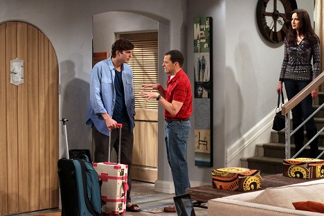 Ashton Kutcher, Jon Cryer, Sophie Winkleman - Two and a Half Men - Mr. Hose Says 'Yes' - Photos