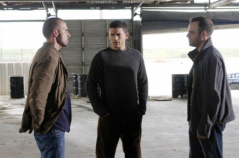 Dominic Purcell, Wentworth Miller, Paul Adelstein - Prison Break - Entre les lignes - Film