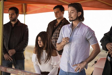 Sibylla Deen, Jackson Rathbone - Az utolsó remény - Bread and Circuses - Filmfotók