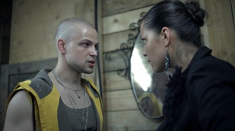 Yevgeniy Galenko, Anna Zaryankina - Igry v těmnotě - Film
