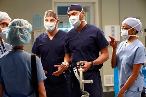 Justin Chambers, Jesse Williams - Grey's Anatomy - Un nouveau visage - Film