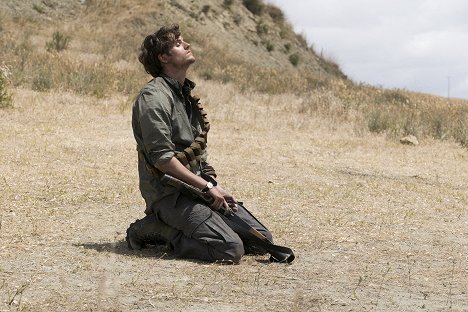 Daniel Sharman - Fear the Walking Dead - Atyámfia gondozója - Filmfotók