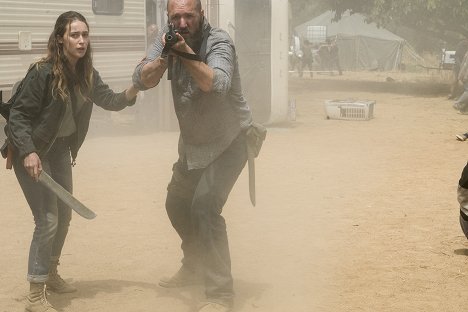 Alycia Debnam-Carey, Matt Lasky - Fear the Walking Dead - Brother's Keeper - Photos