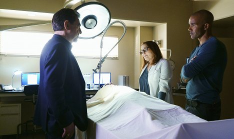 Joe Mantegna, Shemar Moore - Criminal Minds - Internal Affairs - Photos