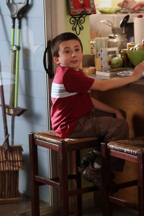 Atticus Shaffer - The Middle - Back to School - Photos