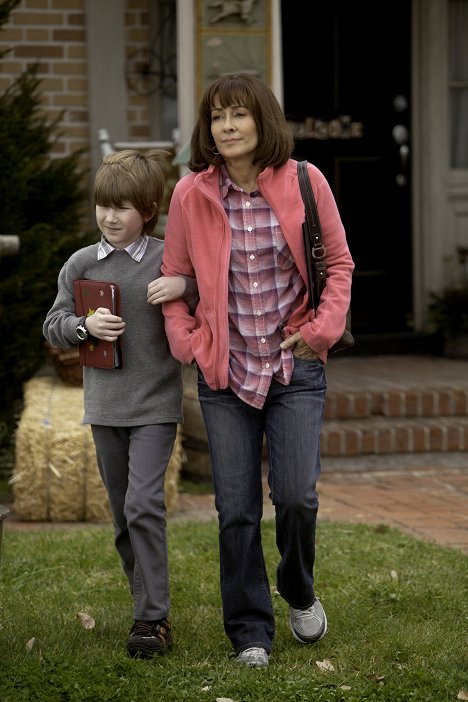 Nick Shafer, Patricia Heaton - The Middle - Mother's Day II - Film