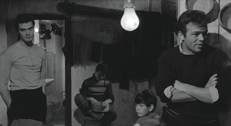 Spiros Focás, Max Cartier, Renato Salvatori - Rocco und seine Brüder - Filmfotos