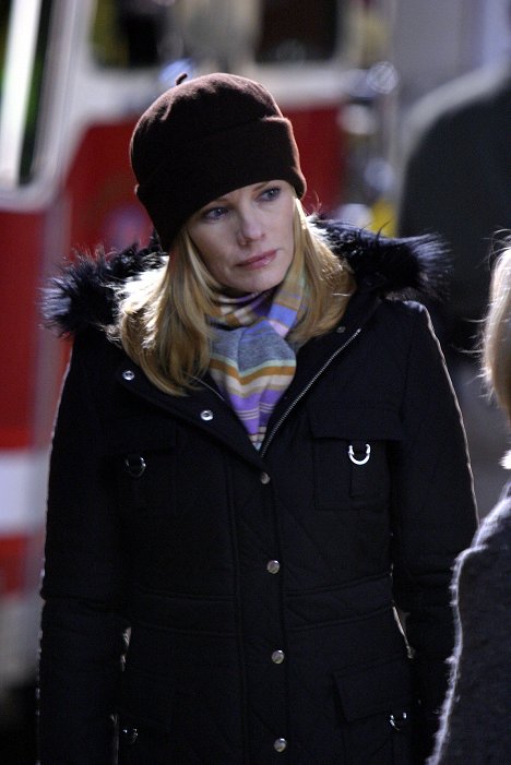 Marg Helgenberger - CSI: Crime Scene Investigation - Bad Words - Photos