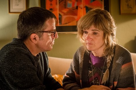 Con O'Neill, Siobhan Finneran - Happy Valley - Episode 2 - Photos