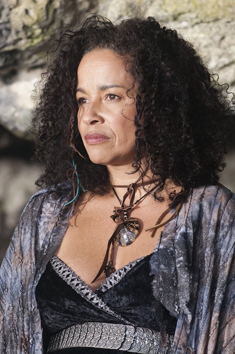 Rae Dawn Chong - Pegasus Vs. Chimera - Filmfotos