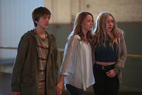Percy Hynes White, Amy Acker, Natalie Alyn Lind - The Gifted - eXposed - De la película