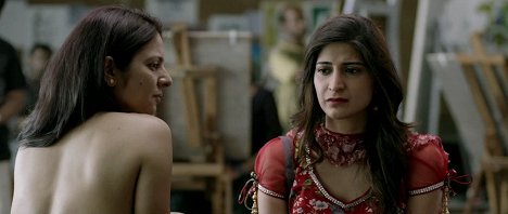 Sonal Jha, Aahana Kumra - Lipstick Waale Sapne - Film