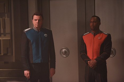 Seth MacFarlane, J. Lee - The Orville - About a Girl - Photos