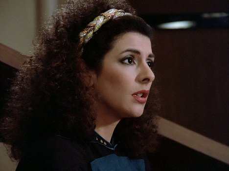 Marina Sirtis - Star Trek: Nová generace - Střetnutí na Farpointu - Z filmu