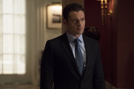 Adan Canto - Designated Survivor - Gleichgewicht - Filmfotos