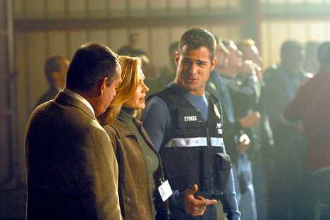 Paul Guilfoyle, Marg Helgenberger, George Eads - CSI: A helyszínelők - Nemesfém - Filmfotók