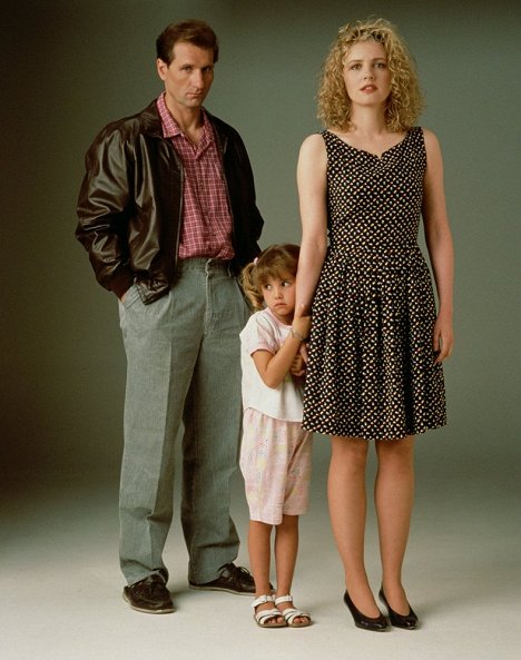 Ed O'Neill, Cassy Friel, Eve Gordon - The Whereabouts of Jenny - Werbefoto